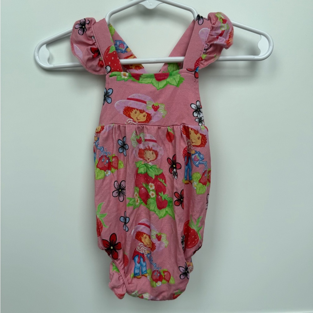 EUC little peanut bamboo strawberry shortcake bubble 0/3m